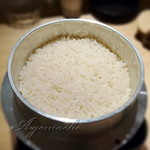 居酒屋 ニクヤウサギ - 釜飯TKG。炊き立てです＾＾