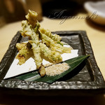 居酒屋 ニクヤウサギ - たらの芽天ぷら