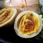 貝ガラ屋 - 味玉はかため