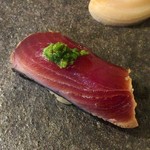 鮨 猪股 - ⑪カツオのヅケ