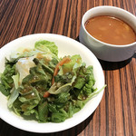 GrillDining　CRESCENT - ランチのスープとサラダ