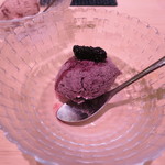 鮨　恵三 - 桑の実アイス