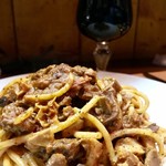 生ハムとワイン メッシタフランコ