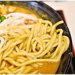 麺屋ここいち - カレースープとの相性が実に良い麺です。