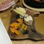 グランマルシェ・デュ・ヴァン - 3種のチーズ盛り合わせ