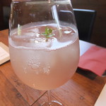 クイ クッチーナ イタリアーナ - 八ヶ岳ビネガー　ソーダ割り(600円+税)