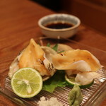 りょうりや 御旅屋 - 北海道えぞいしかげ貝の造り¥1,650