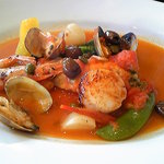 お出汁がうんまーい魚貝と野菜のトマト煮込み