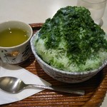 甘辛茶寮　まほろば - さすが甘味処 温かいお茶付いてます