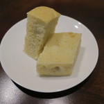 セルサルサーレ - フォカッチャ オリーブオイルで