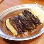 カレーの市民アルバ 秋葉原本店 - ナスカレー(並盛750円)+ナストッピング(150円)