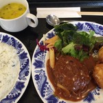 レストランＭＩＴＡ - ペアランチ（ハンバーグとクリームコーンコロッケ)
ドリンク付き1,000円