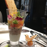 ルッチコーレ - マグロのカクテル  トマトの装い