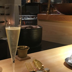 銀座 盡 - 奥の柳2本は忠綱との事。