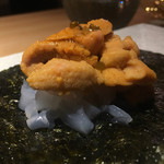 銀座 盡 - 赤雲丹は粒立ち良くクリーミーでえぐみもなく美味。