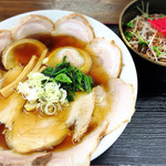 Ramen Nana - チャーシュー麺とチャーシュー丼