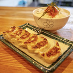二代目 白神 - 一口餃子…280円、明太子ご飯…150円