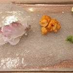 うを徳 - 明石 鯛 湯引き + 利尻 馬糞雲丹