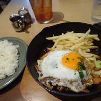 THE RIGOLETTO - 肉屋の手こねハンバーグ