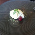 トラットリア イル レガーロ - レモンのティラミス