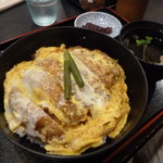 どんぶりの店 志貴 - かつ丼