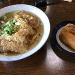 三八うどん - ごぼう天うどん＝４９０円
            いなり＝１８０円