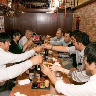 昼から宴会が人気！普段出来そうもないアイデアや独自考えが生まれる「飲み会議」