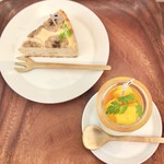 アンズトモモ - バナナチーズケーキ 450円(税込)
      マンゴーブランマンジェ 550円(税込)