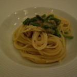 mondo - 鮎とアスパラソバージュのパスタ