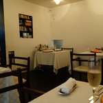 mondo - 店内の様子