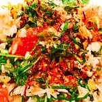 アジアン マルシェ - タイ南部の料理らしくジャスミンライスにフルーツ＆ハーブや野菜を適度に並べてマジェマジェ♪