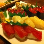 Hakodate Banya Hitoshi - つぶ　だちょう　いくら　まぐろ寿司