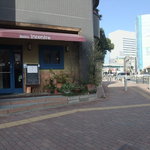 ビストロ インコントロ - 真ん中の建物が船橋駅前のフェイスビル