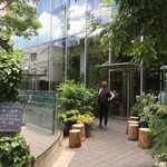 Nicolai Bergmann NOMU - エントランス