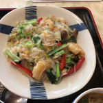 菜 - 彩も良い、エビと小松菜のそうめん炒めです