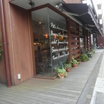 パティスリー ラプラス - ラプラス外観