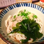 粉吉うどん - 鶏そぼろ丼とうどん（￥680）のＵＤＯＮ