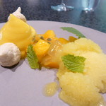 イチリン ハナレ - パイナップルのシャーベットが美味しい^^