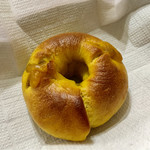 コンセントマーケット - ベーグル かぼちゃあんと渋皮栗 ¥200＋税