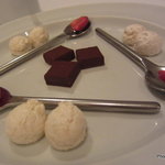 カーザ ヴィニタリア - 