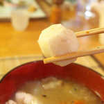 峩々温泉 - 名物芋煮、ひとめぼれ一等米。宮城県なので、豚肉＋味噌の芋煮です