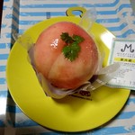 モントロー洋菓子店 - まるごとピーチのタルト(๑´ڡ`๑)