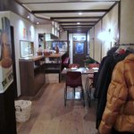 Brasserie L'equipe - 名前の「レキップ」はフランス語で仲間と言う意味だそうで、オーナーの開店に協力してくれた皆様に感謝の意味も込めて店名にされビストロより気軽に料理やワインを味わってほしいと「ブラッスリー レキップ 」と決