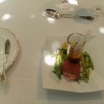 ラ・ヴィーニュぶどうの木 - 前菜1（野菜サラダとジュース）