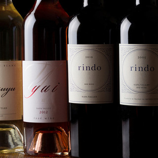 We offer a drink to complement your meal. Enjoy a wide selection of wines carefully chosen by our sommelier.