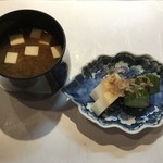 旬采遊膳 あつみ - 味噌汁と漬物