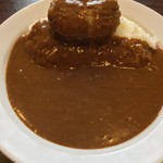 CoCo壱番屋 - チーズインバーグカレー9辛。初見でいつも食べてる8辛よりルーの色が明るい。