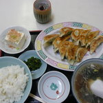亀鶴 - 餃子定食