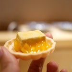 銀座 しのはら - フォアグラマンゴー最中