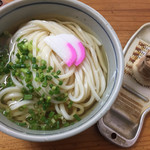 山神うどん - 冷かけうどん 2玉  330円